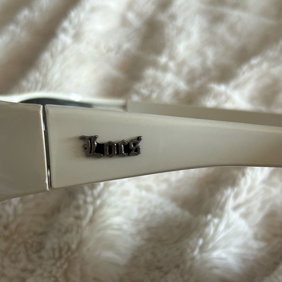 Retro Sunglasses - Picture 4 of 4